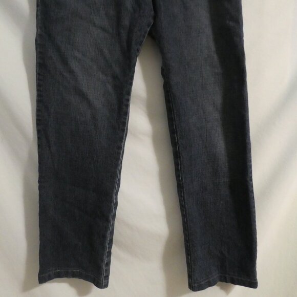 POINT ZERO JEANSWEAR | size 32 | Blue Denim Jeans | Made In Canada - Picture 7 of 16